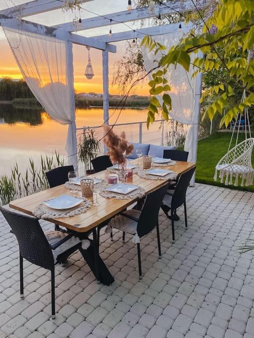 Therme - Corbeanca By The Lake Luxury Villa Eksteriør bilde
