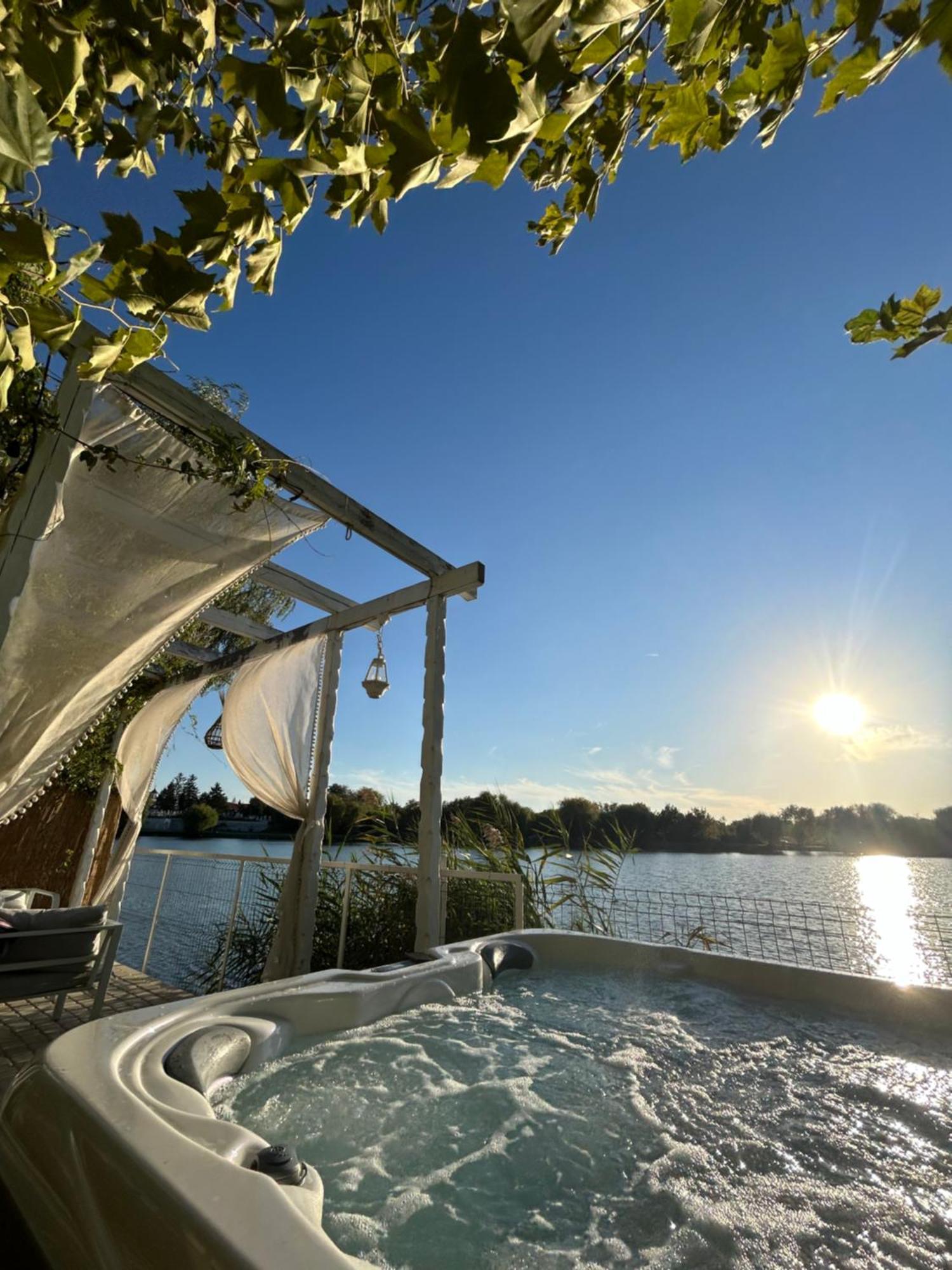 Therme - Corbeanca By The Lake Luxury Villa Eksteriør bilde